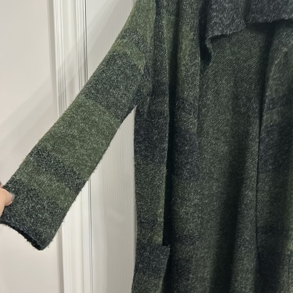 Joseph A green/black check print oversized open long soft cardigan size M - Picture 4 of 6